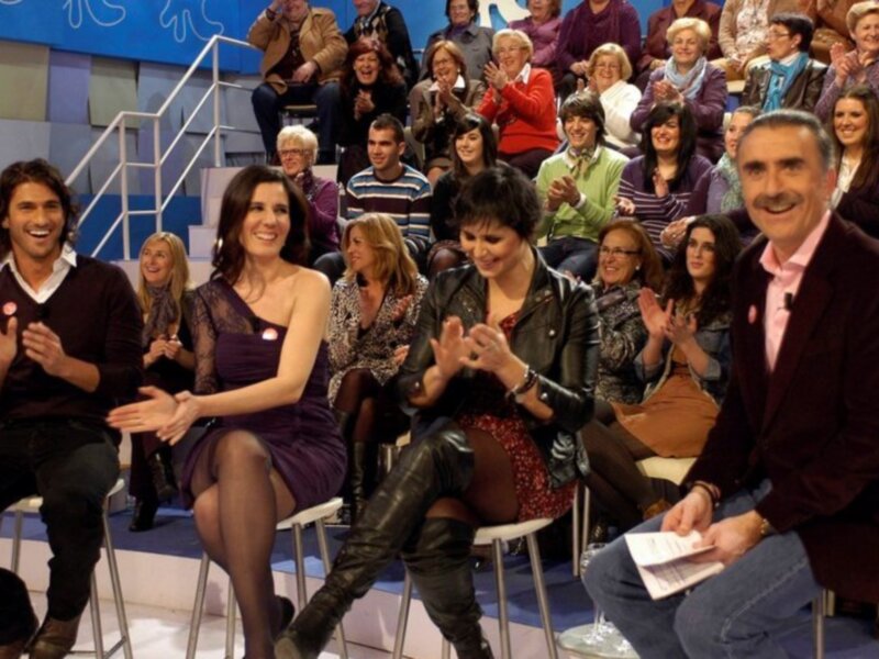 Menuda Noche celebra el X aniversario de canal fiesta radio 