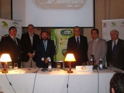Presentados los actos conmemorativos y el cartel anunciador del 25 aniversario de la federación andaluza de baloncesto (1986 2011)