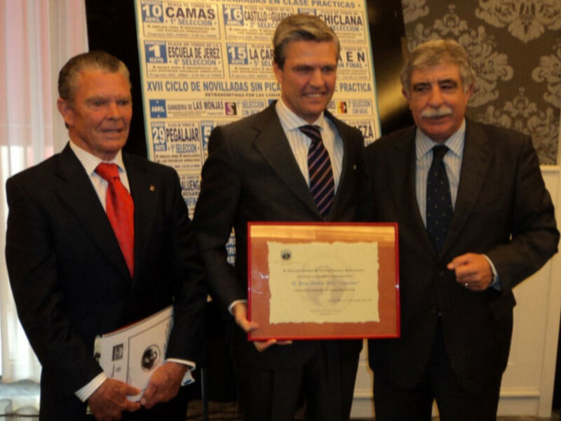 Espartaco, nombrado 'Profesor honorífico' de las Escuelas Andaluzas  