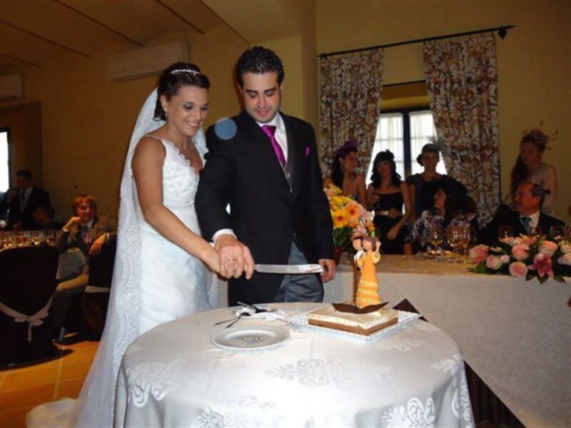 Jesus Angel Antunez Gonzalez y Fatima Fernandez Gomez han contraido matrimonio religioso en Sevilla