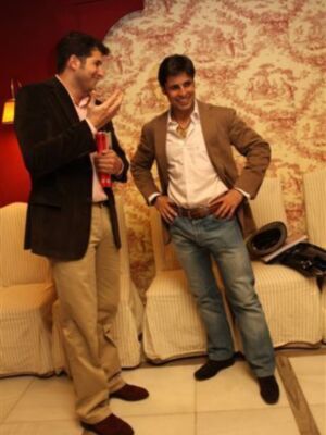 La Duquesa de Alba, del brazo de Fran y Julián Contreras desmiente que se haya casado 