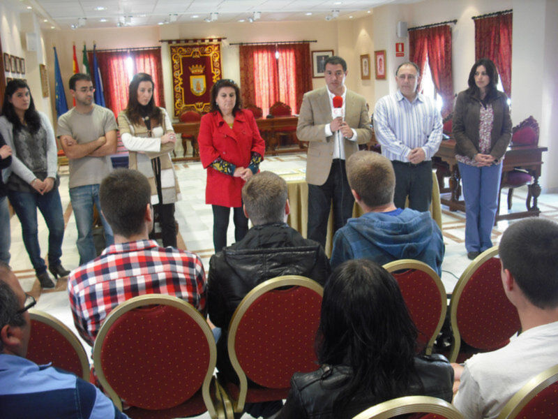 Juventud ha clausurado los cursos impartidos a jóvenes de la localidad en la casa de la cultura(Chipiona)