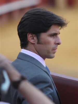 El abrazo de Fran Rivera y Cayetano en la maestranza