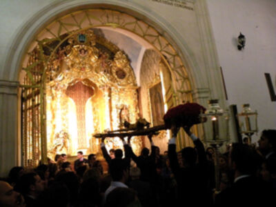 Solemne Procesión de subida de los titulares de la Hermandad de la Vera-cruz de Alcalá del Río (Sevilla)