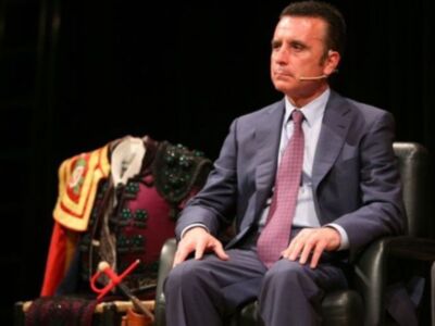 Ortega Cano operado del pie