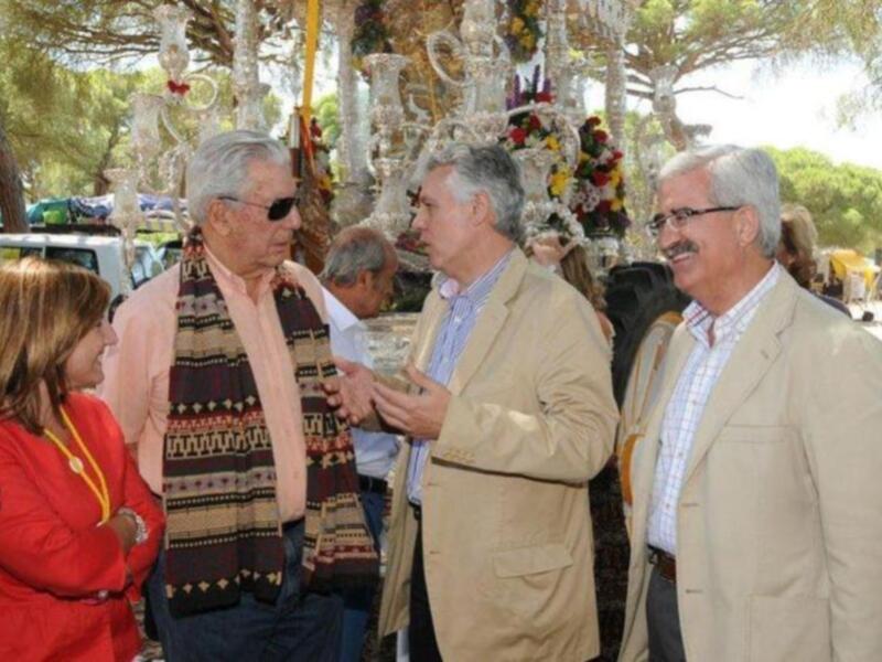 Fran Rivera y Simoneta Gómez Acebo en el camino del rocío