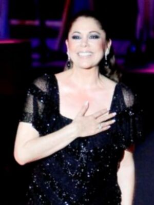 Isabel Pantoja, arrasa en Córdoba 