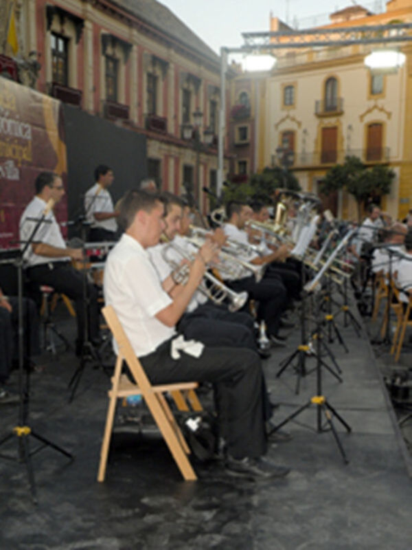 Concierto Extraordinario de la víspera de la Virgen de los Reyes