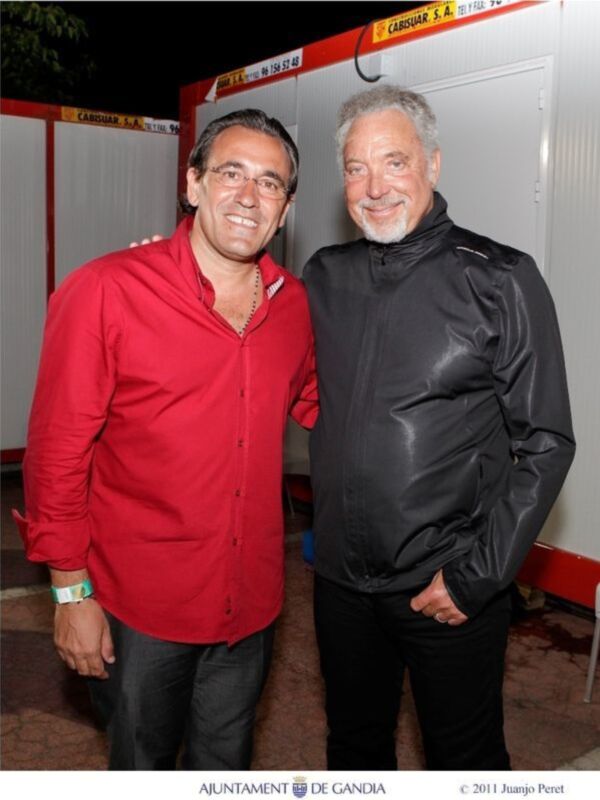 Éxito de Tom Jones en la clausura de "Gandía", el mar donde se unen las estrellas
