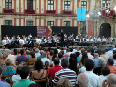 Concierto Extraordinario de la víspera de la Virgen de los Reyes
