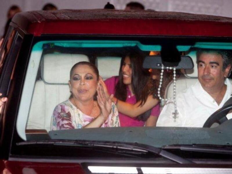 Chavely y Falete fans números uno de Isabel Pantoja en San Fernando el domingo ante 4.000 personas