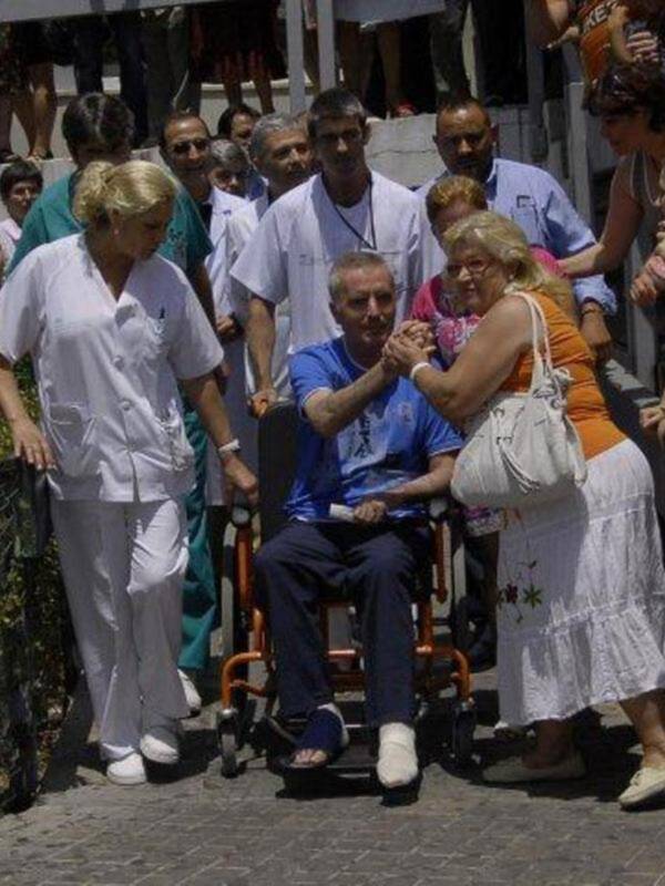 Ortega Cano sigue en silla de ruedas y tendrá que ser operado de nuevo el 14 de septiembre en Sevilla, esta vez de colon   