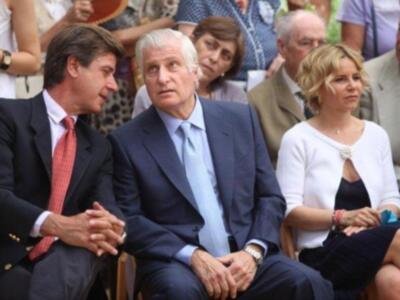 La Duquesa De Alba  se casa 5 octubre  a la una de la tarde 