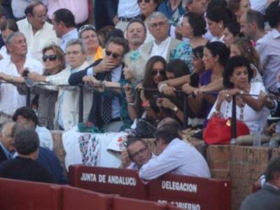 La Duquesa de Alba por primera vez en Sevilla con Alfonso Diez tras dar la noticia de su boda