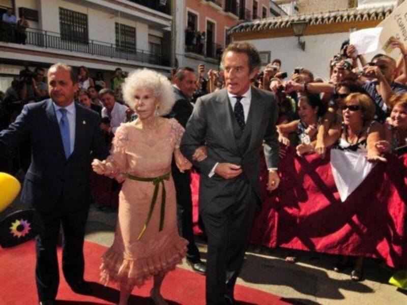 Fotografías de la Duquesa de Alba y Alfonso Díez recién casados