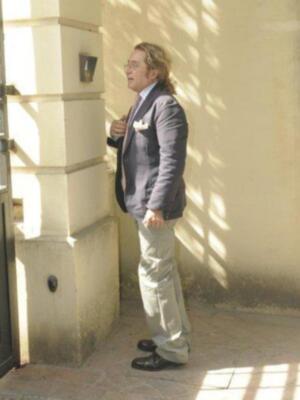 El emotivo reencuentro de los duques de Alba y su madrina Carmen Tello tras la boda