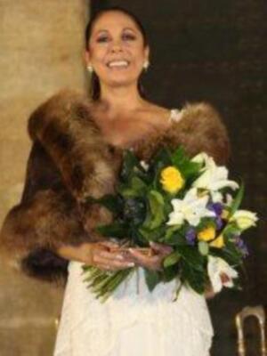 Fiesta de gala y mascaras en los Reales Alcázares de Sevilla  