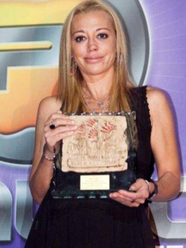 Belén Esteban recibe un homenaje en Córdoba por sus diez años en televisión, muy arropada por sus fans