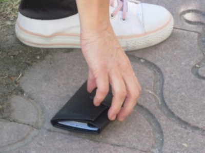 Los andaluces sufren un 8% menos de robos de carteras que la media del país