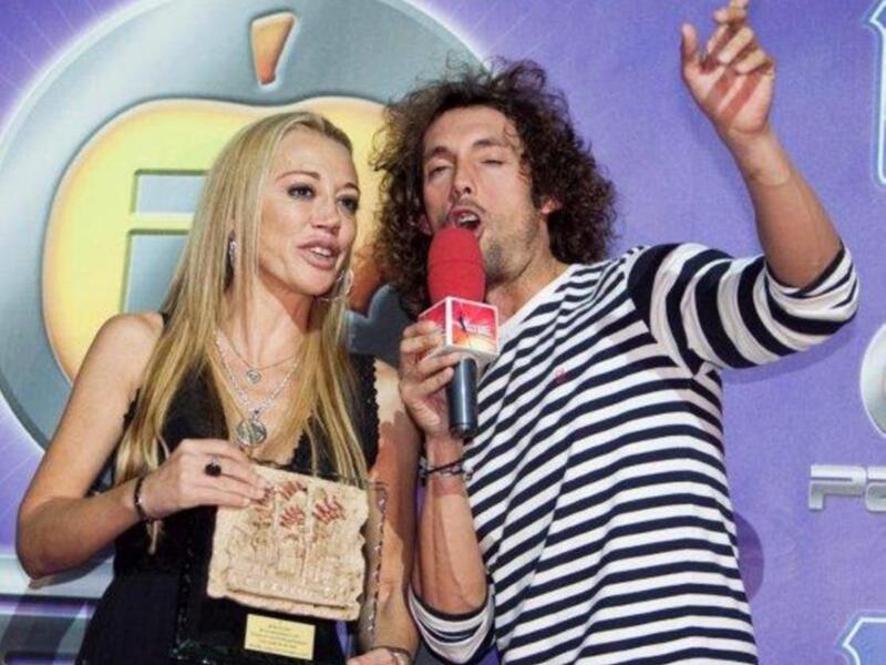 Belén Esteban recibe un homenaje en Córdoba por sus diez años en televisión, muy arropada por sus fans
