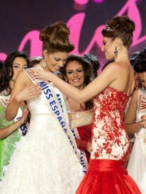 Miss España 2011 Andrea Huisgen; una catalana de padre alemán