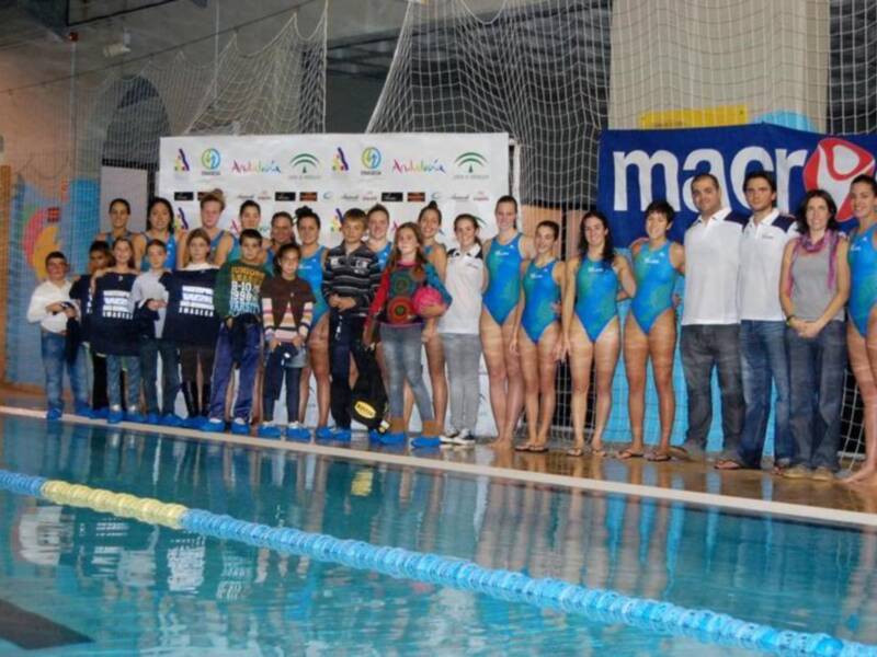 El C.W. Dos Hermanas-EMASESA culmina con éxito la campaña 'Mójate con nuestra mascota'