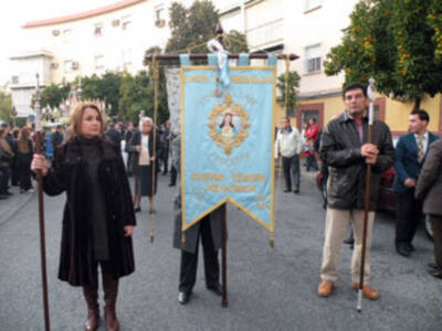Pio XII y Begoña con la fe de la Milagrosa Sevillana.