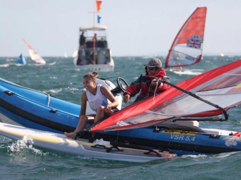 Blanca Manchón se resiste a dejar escapar el top ten del Mundial de Perth