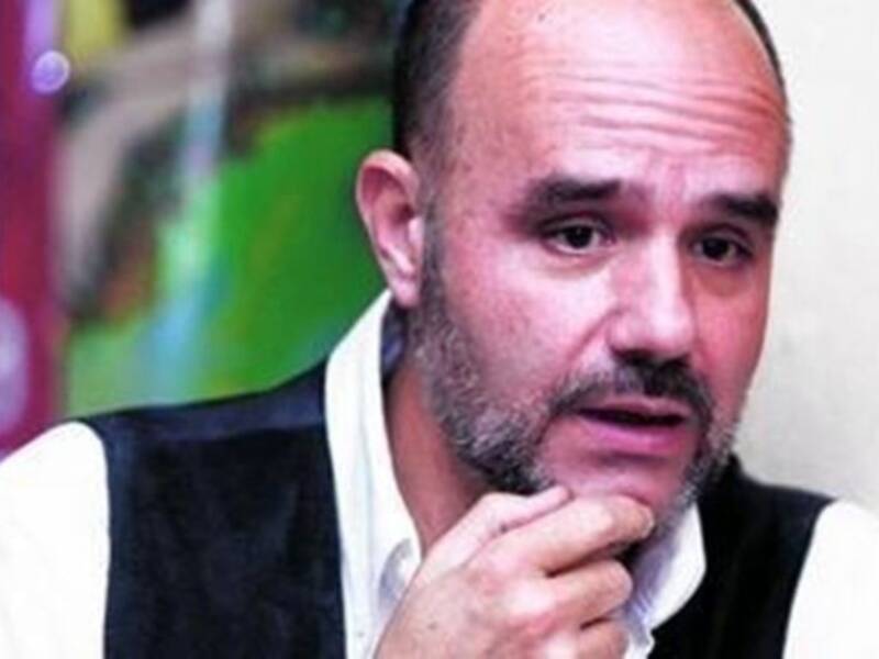 Alfonso Salazar nos presenta su nueva novela "El Faro"