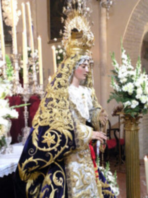 Galería del Besamano de la Stma Virgen de la Esperanza de la Hermandad de Jesús Nazareno de Alcalá del Río