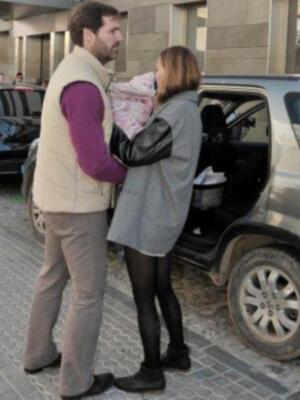 Alejandra Osborne ya tiene a sus mellizos en su casa sevillana