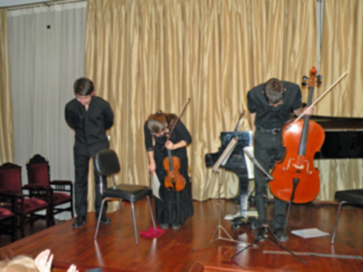 Concierto de violín, violonchelo y piano, por el Trío Anira en el Ateneo Sevillano