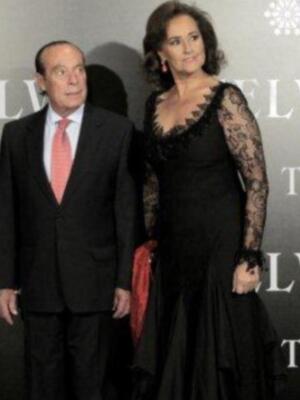 La duquesa de Alba, premio a la mejor embajadora de Sevilla en el mundo apoya a SM el rey