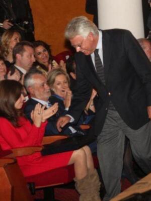  María González acompaña a su padre Felipe González homenajeado en Sevilla al cumplirse el XX aniversario de la inauguración de la expo 92 