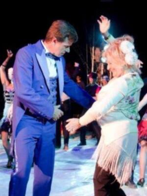 El conde de Salvatierra debuta como domador de elefantes en el circo mundial en Sevilla.