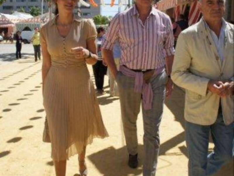 Numerosos personajes conocidos en Feria de Sevilla 2012