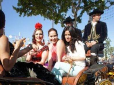 Numerosos personajes conocidos en Feria de Sevilla 2012