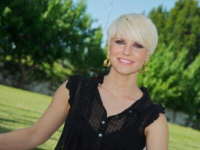 Pastora Soler recibe el apoyo de sus compañeros antes de marcharse a eurovisión el 26 de mayo