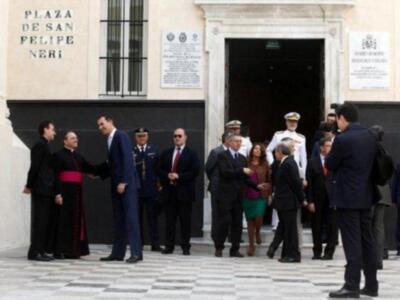 El cariñoso recibimiento al príncipe en Cádiz