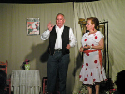 El grupo de teatro volver a empezar, puso el broche de oro de fin decurso del colegio de mayores Ceper del Polígono Norte  de Sevilla.