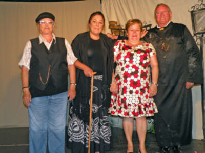 El grupo de teatro volver a empezar, puso el broche de oro de fin decurso del colegio de mayores Ceper del Polígono Norte  de Sevilla.