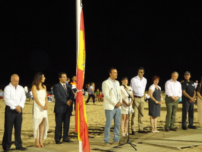 El pasado sábado se inauguró la temporada de playas coincidiendo con la Hoguera de San Juan(Chipiona)