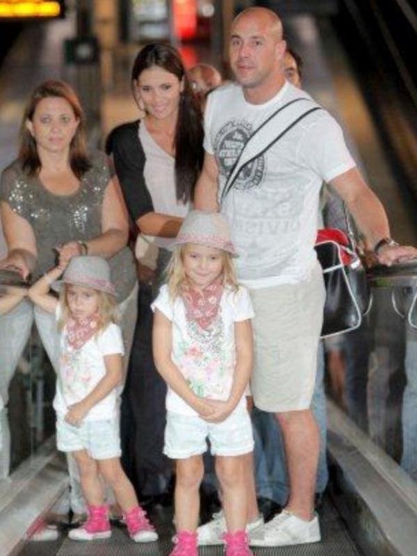 Pepe Reina comenzó sus vacaciones en familia y en Córdoba la tierra de su mujer