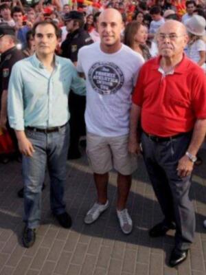 Pepe Reina comenzó sus vacaciones en familia y en Córdoba la tierra de su mujer