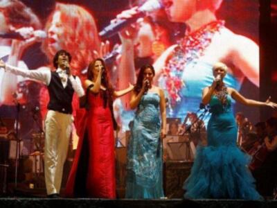 Eva González fan de la copla en el estreno del espectáculo azabache