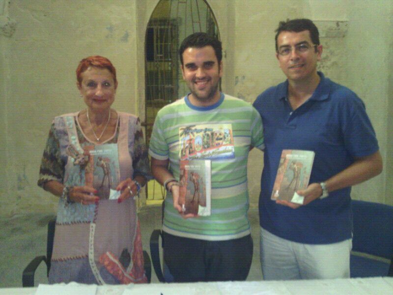 "Magia para torpes" de Fernando Fedriani Martel se presento en el Castillo de Chipiona