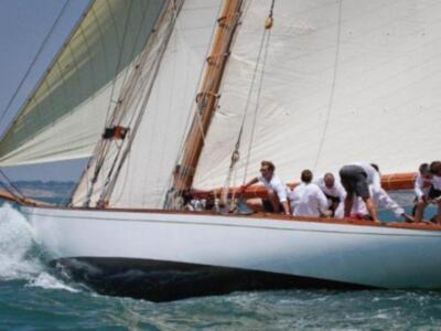 Piere Casiragui, tercer hijo de la Princesa Carolina de Mónaco y miembro de la Tripulación del Tuiga, en "la Semana Clásica de Puerto Sherry"