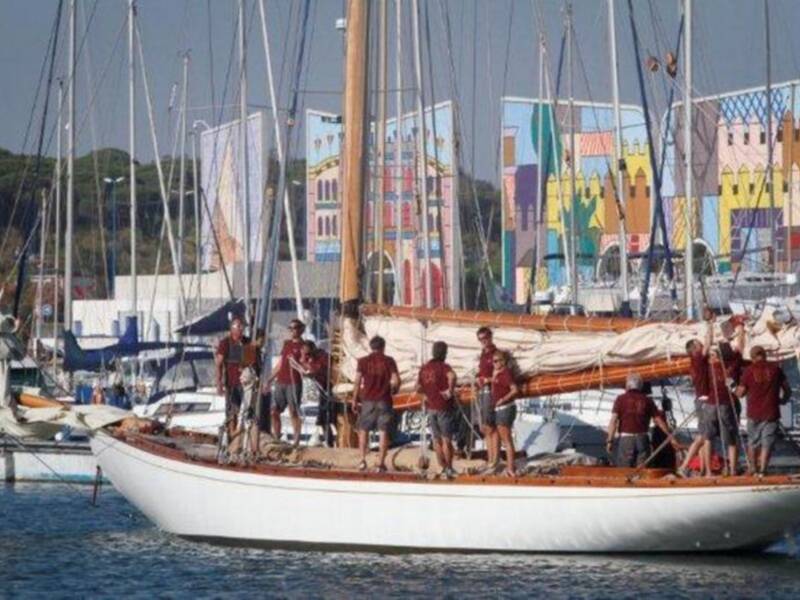 Piere Casiragui, tercer hijo de la Princesa Carolina de Mónaco y miembro de la Tripulación del Tuiga, en "la Semana Clásica de Puerto Sherry"