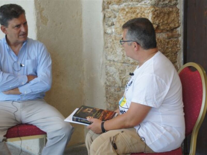  Reflexiones y razones para leer y releer La última noche de Paco Gallardo.-