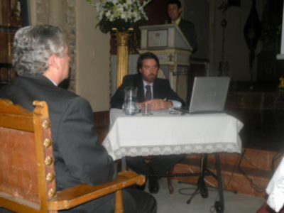 Provincia. Benjamín Domínguez, diserto una ponencia sobre el arte de la imaginería del Dulce nombres de Jesús, en la corporación del Nazareno de Alcalá del Río.